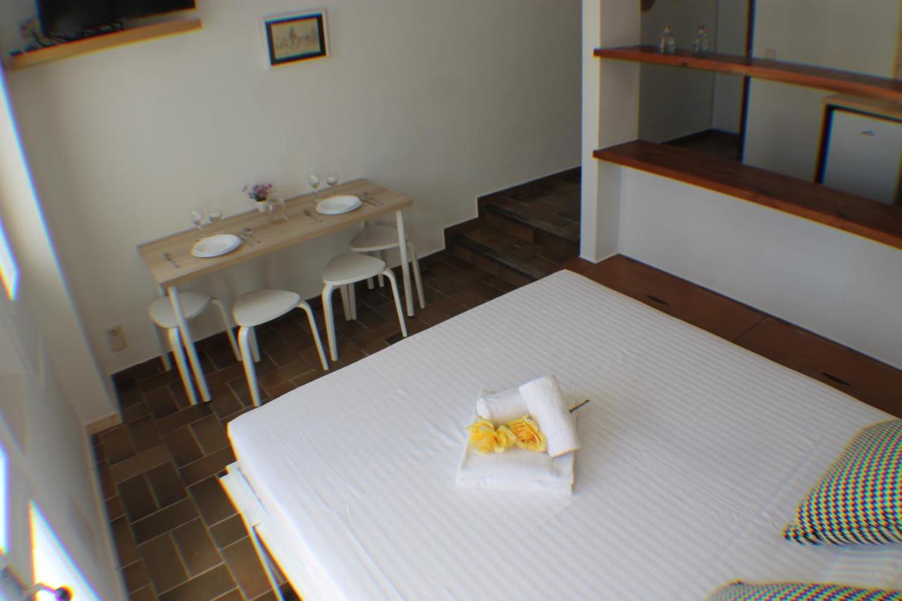 Agi Porthos Apartments Roses Extérieur photo